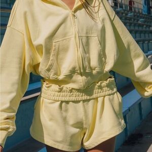 DAILY DRILLS CROPPED LEMONADE ZIP UP XS/S